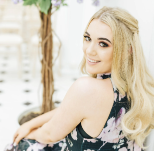 Chelseatheweddingsinger