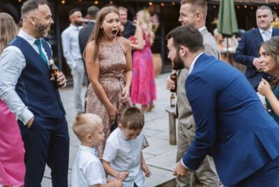 ReviloTwistMagicWeddingMagicianForHire